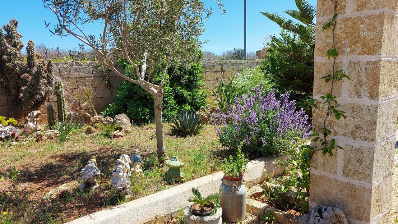 Oniro Specchia Bed & Breakfast Екстериор снимка