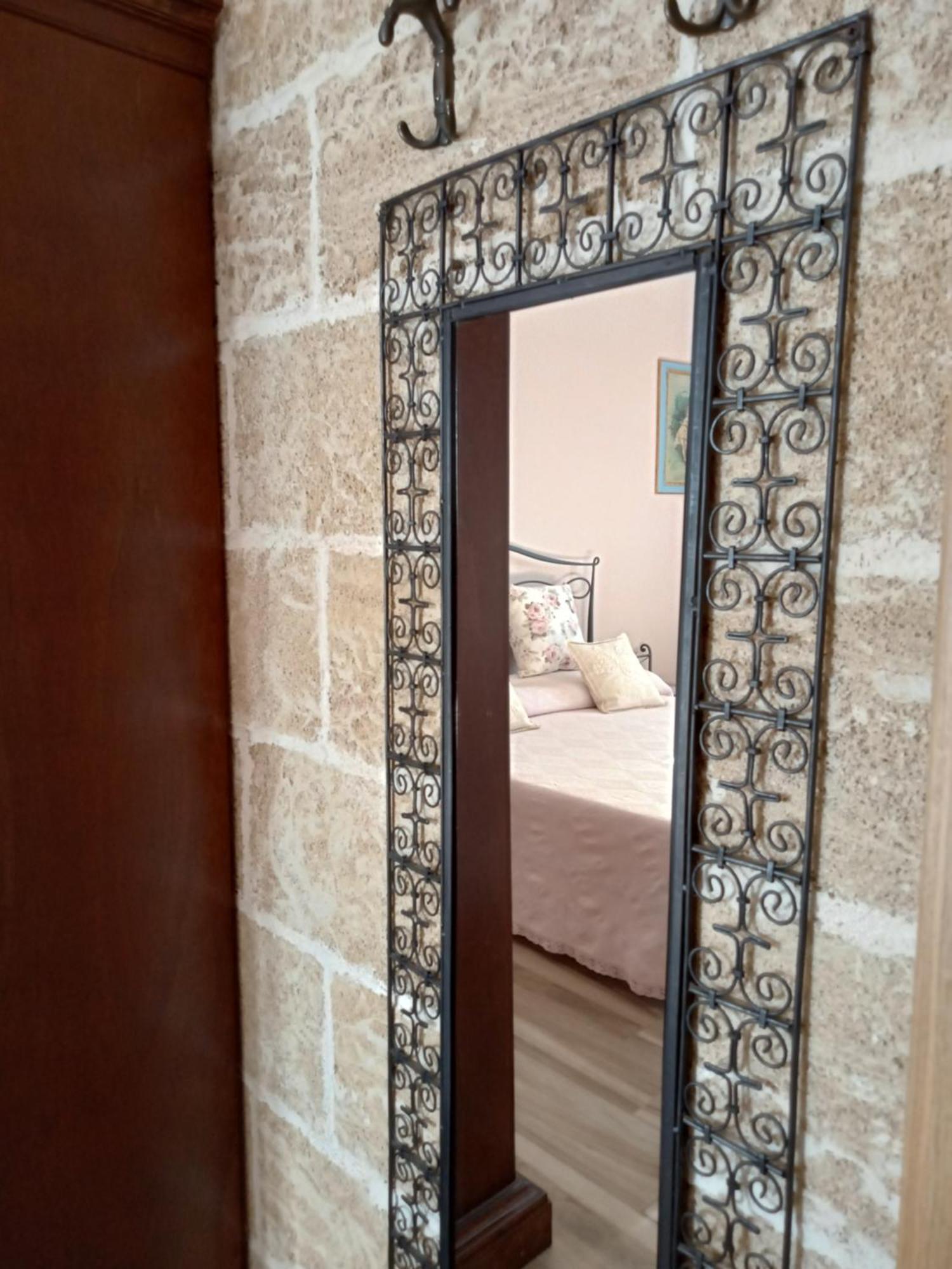 Oniro Specchia Bed & Breakfast Екстериор снимка